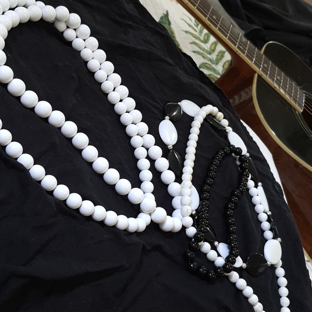 Lot of Black and white bead necklaces